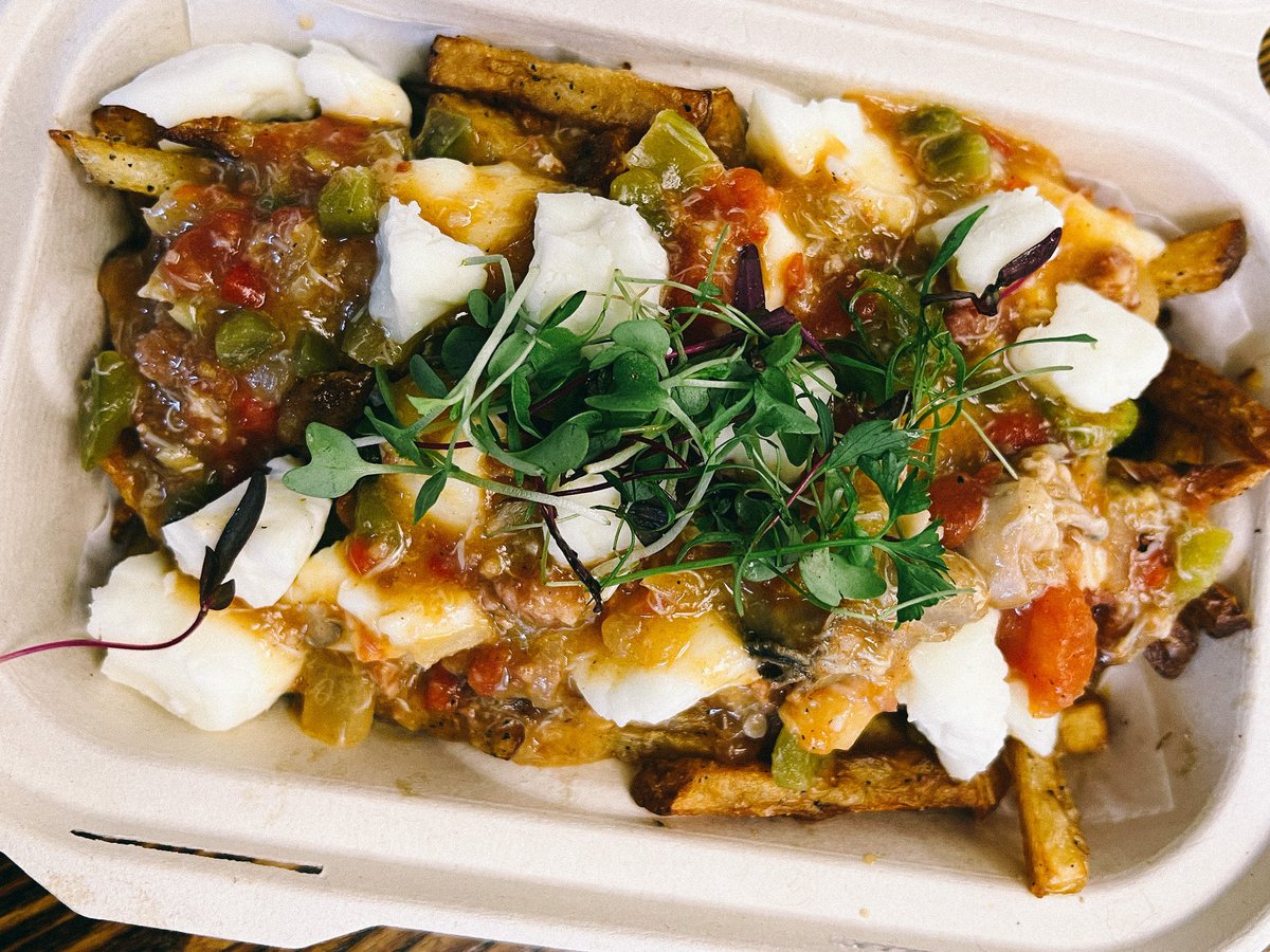 CoastalSeafoods's tweet photo. It’s comfort food weekend at the Coastal Cafe friends! Our Fish &amp; Chips are 🔥🔥🔥 Plus we’ve got a seafood poutine, fried AND grilled fish tacos, Buffalo shrimp, lobster rolls, crab cakes and more!

Only available at our #Minneapolis location. #tcfoodie https://t.co/hUsbipdZK1
