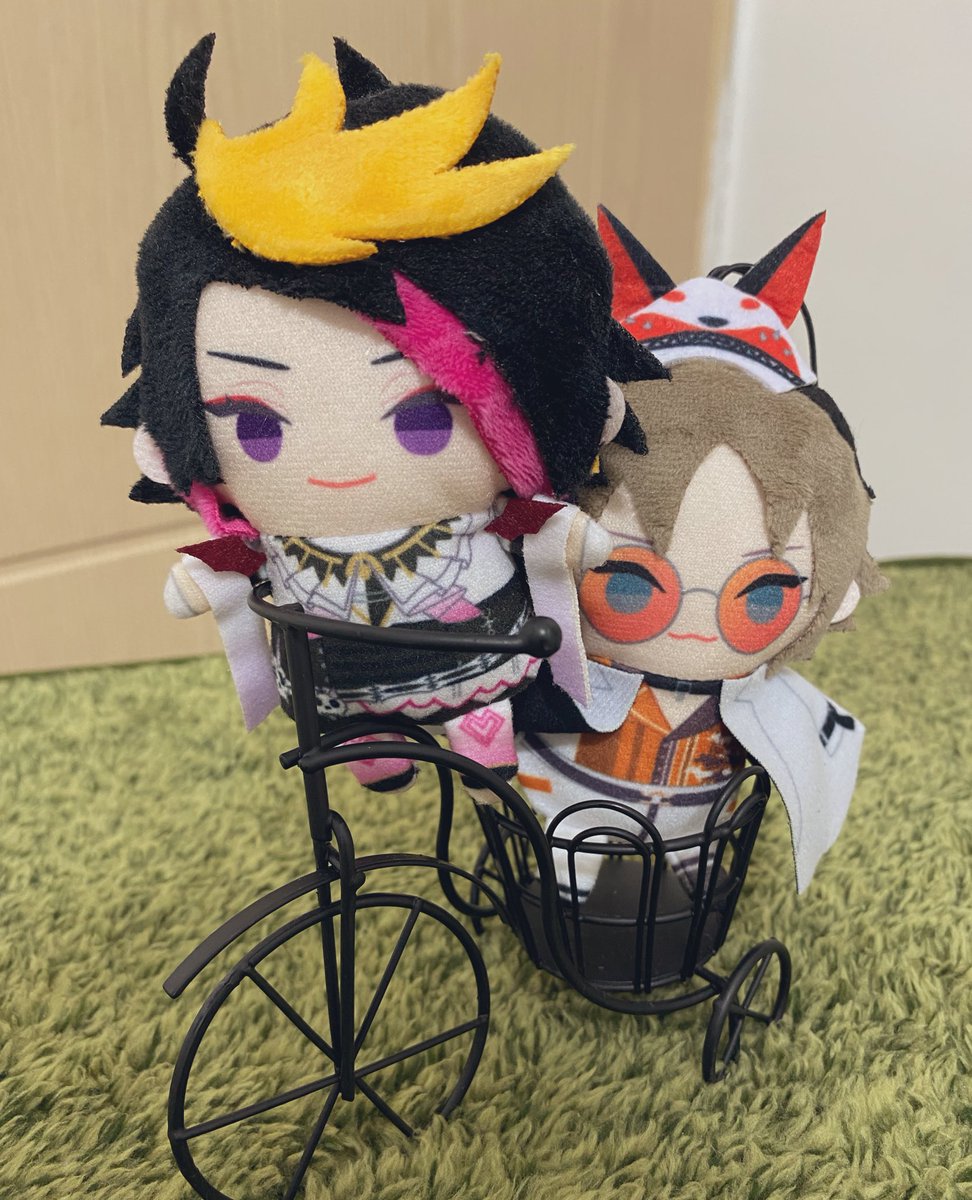 Croissantsaurus's tweet photo. NIJI Puppet🥰 https://t.co/GAWsbnXoVW