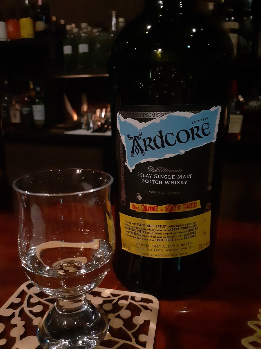 osake_nombee's tweet photo. Ardbeg Ardcore
漸く飲めました🍷✨
うん、うん美味い。
#Ardbeg #Ardcore #Islay #Scotland
#美味い #酒うま #TWLC https://t.co/aCeVVW5f8l