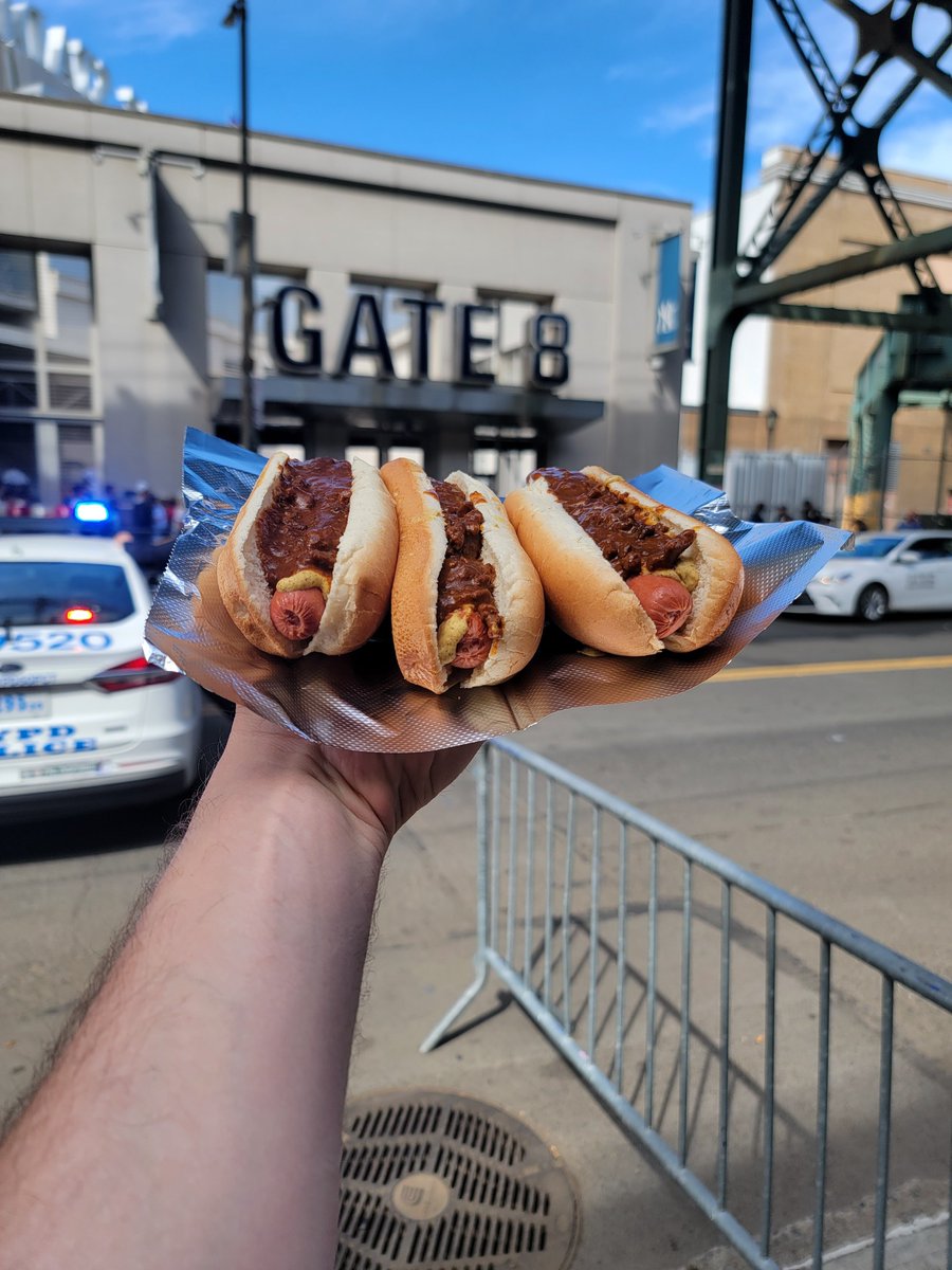 DaninCarteret's tweet photo. Game #32 for the season and 113 Dirty Water Dogs (#Sabrett only) for the season. 90 at @Yankees games and 23 at 2 spots in Carteret. #RepBX  @MLB https://t.co/NLQ8uMlqh9