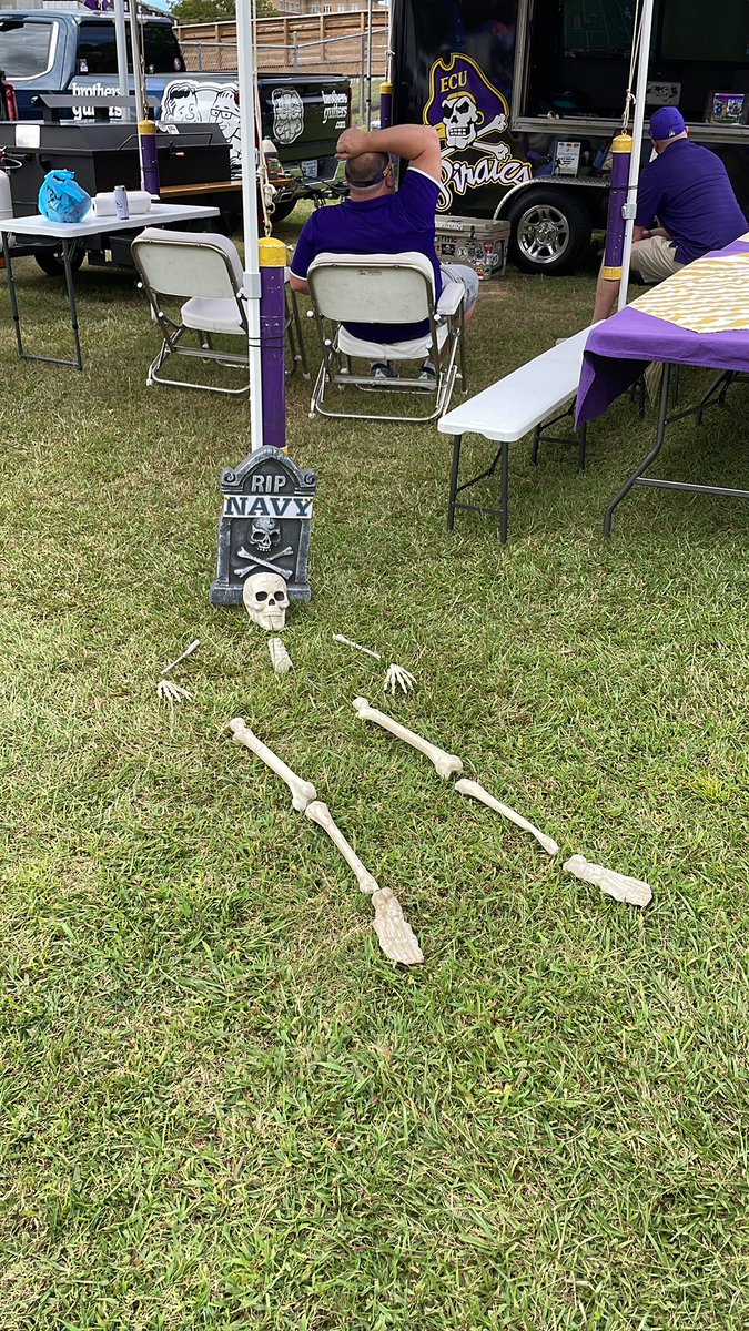 51st State Tailgate tweet media