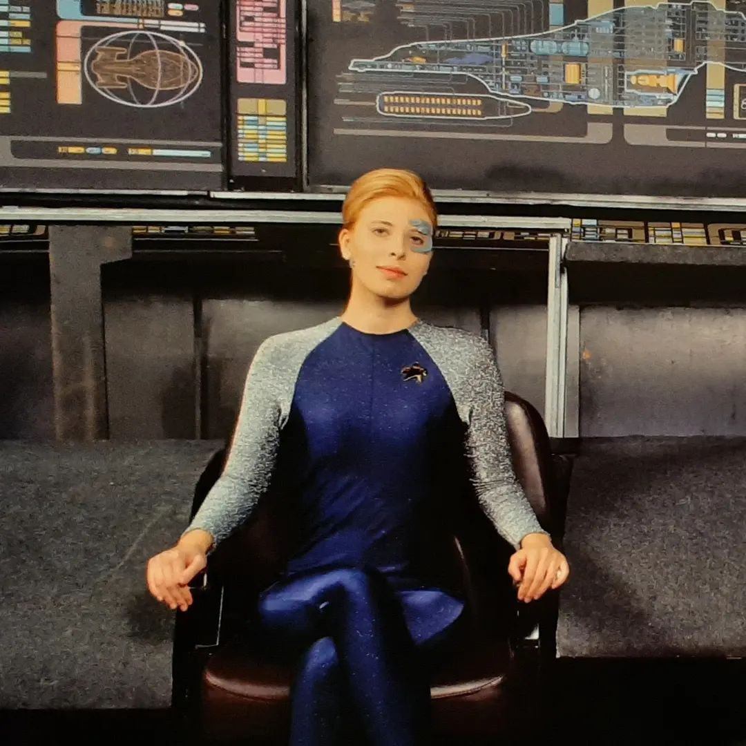 TheSevenofMine's tweet photo. . @JeriLRyan It's a shame you were not able to attend the #startrek convention in Germany this weekend. I would have loved to meet you. I hope I could do Seven of Nine justice 🖖 https://t.co/3qAgKolzCY