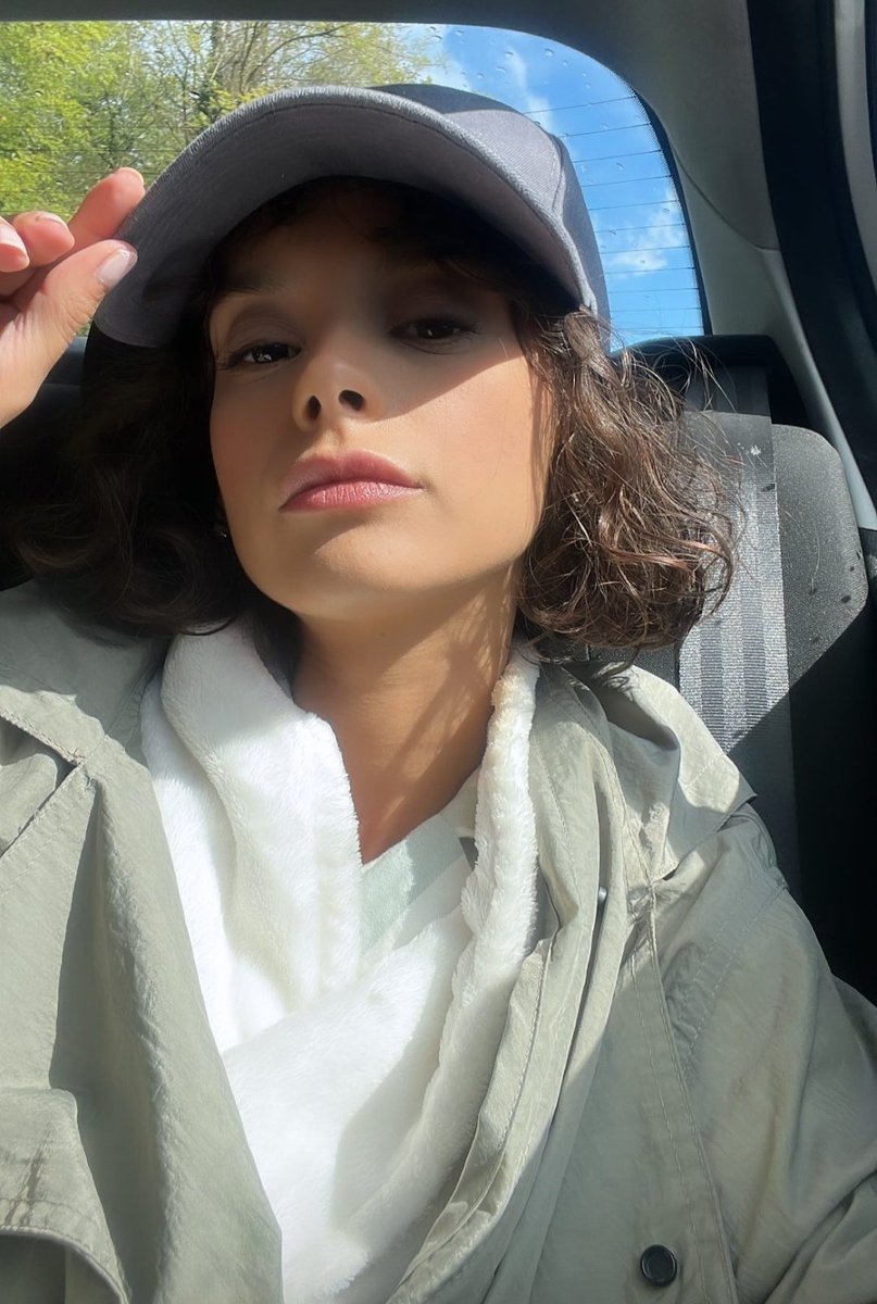 her şeye inat #EgZey diyorumm Icardi bak işine kardesm.. 
ben geldim arklar seversenizz 💗🫠