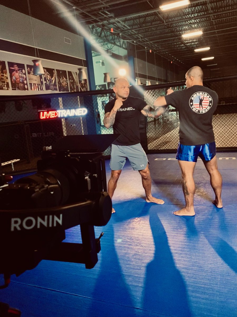 LiveTrained's tweet image. American Top Team Gym with @ThiagoAlvesATT 💪🏼
#livetrained #ufc #ufctraining #tvseries