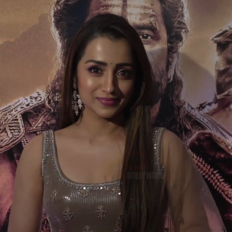 Fdb30oQXkAYll8q?format=jpg&name=900x900