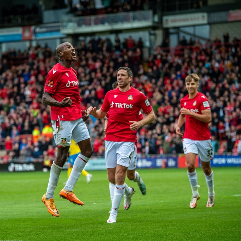 Wrexham_AFC's tweet photo. Six of the best to make it seven unbeaten! Read all about it here 👇

🔴⚪ #WxmAFC