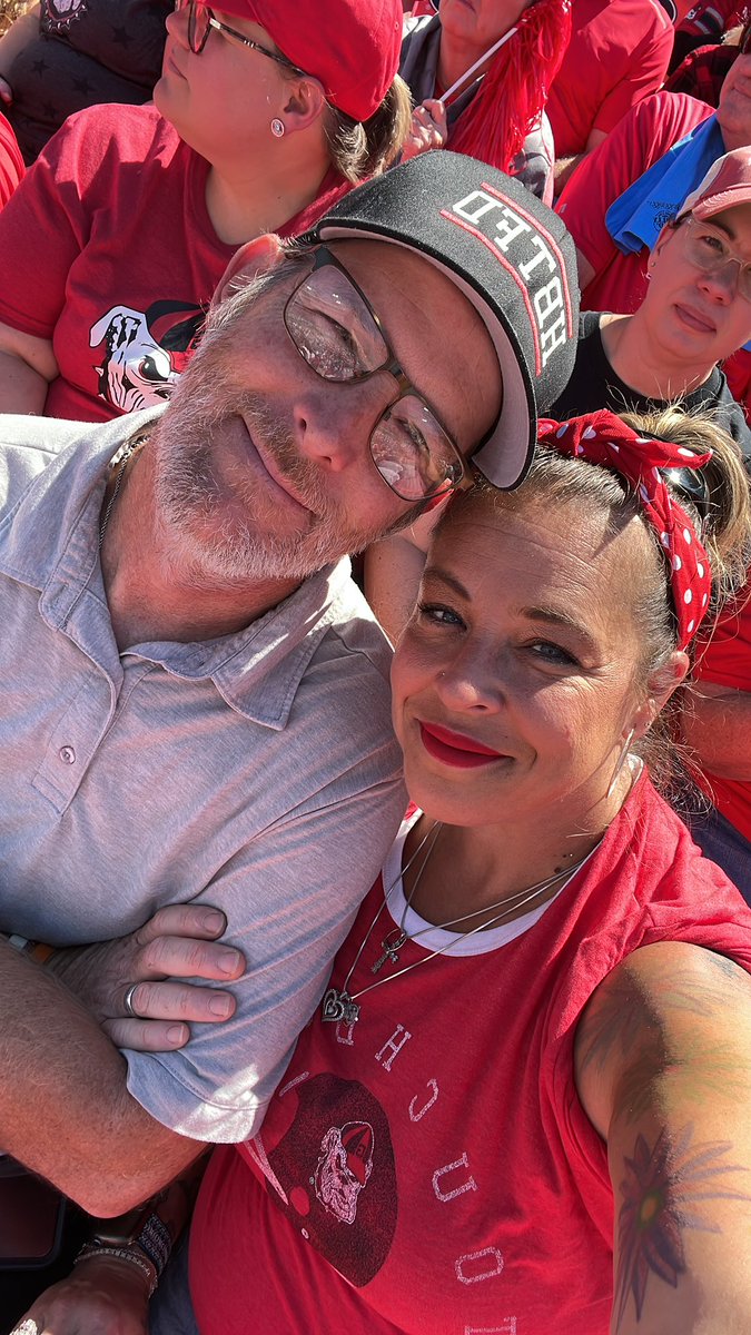 MrsEscoe's tweet photo. #GoDawgs #GaBullDawgs #UGA https://t.co/BRwBEqURjh