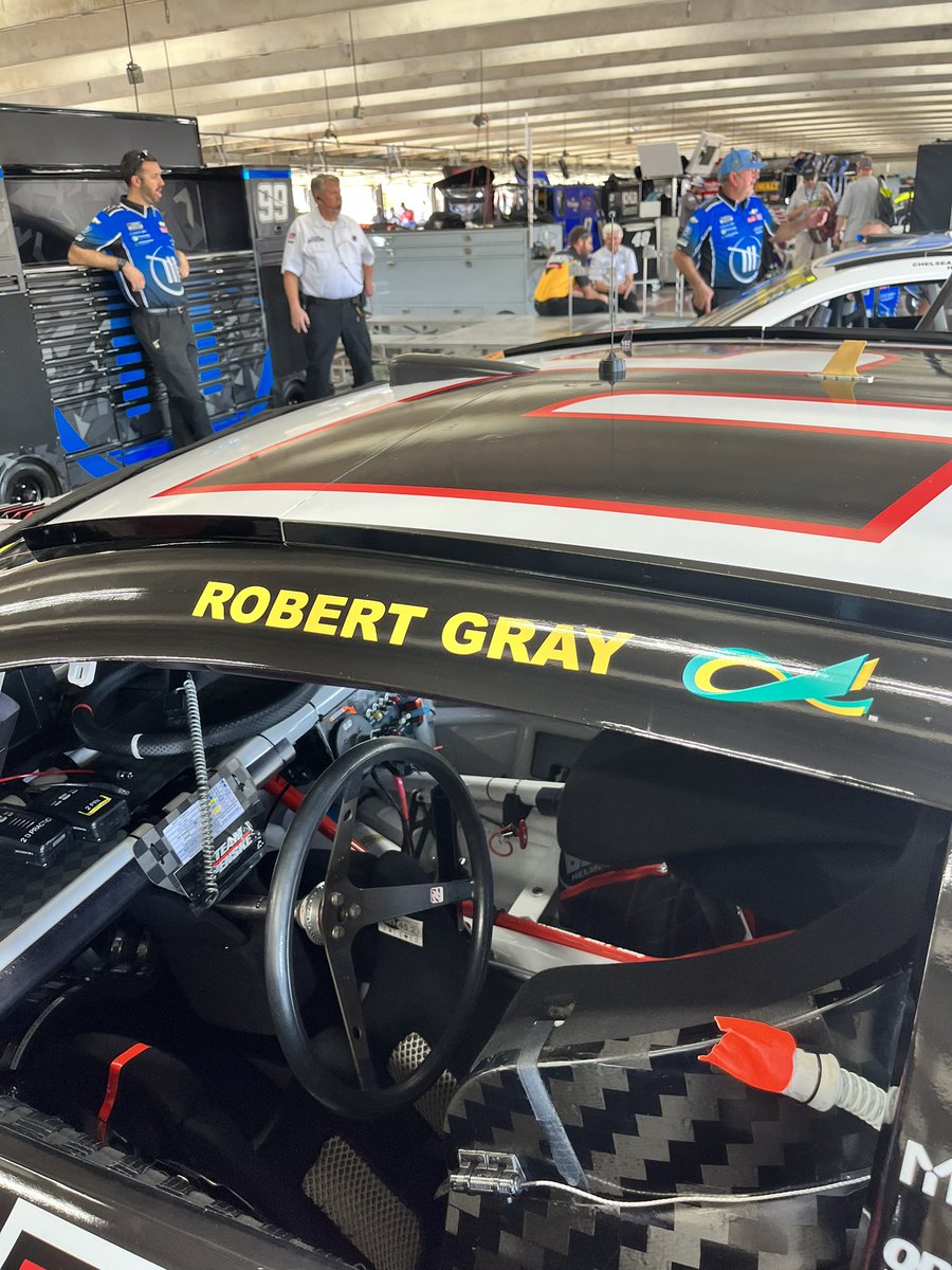 Team_Penske's tweet image. Honored to have the names of Robert Gray, Yvette Kurtz and Linda Temkin on our cars this weekend as part of the @MTJFoundation's Honor a Cancer Hero program.