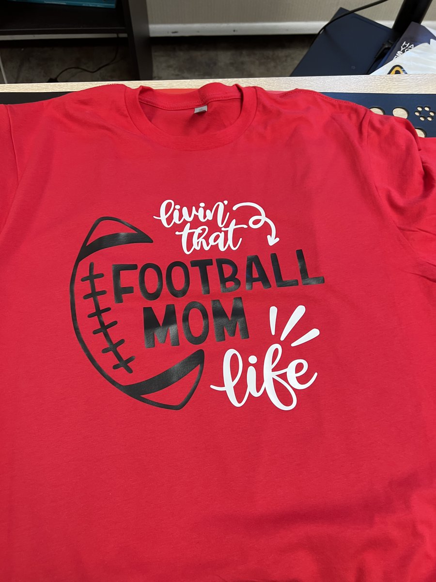 Wallace_Wear's tweet photo. some quick football tee's. Wallace Wear Work thanks for the Support #football #footballgame #love #photooftheday #newcastlehurricanes https://t.co/aobXMScyAa