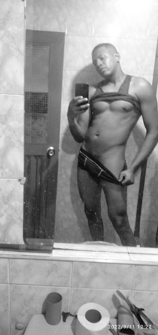 Aqu&iacute; poco relajado No olvides apoyarmee Telegram https://t.co/naHPhViqzu https://t.co/1xrjabXFBa<a href="/tag/gym"class="tags"><span>#gym</span></a><a href="/tag/fitness"class="tags"><span>#fitness</span></a><a href="/tag/jinac"class="tags"><span>#jinac</span></a>