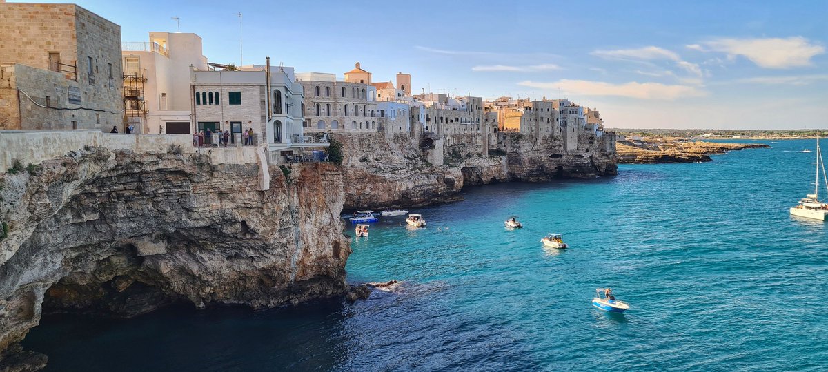 Clare_M_83's tweet photo. Polignano a Mare #polignanoamare #puglia https://t.co/W7HWqd9kQg