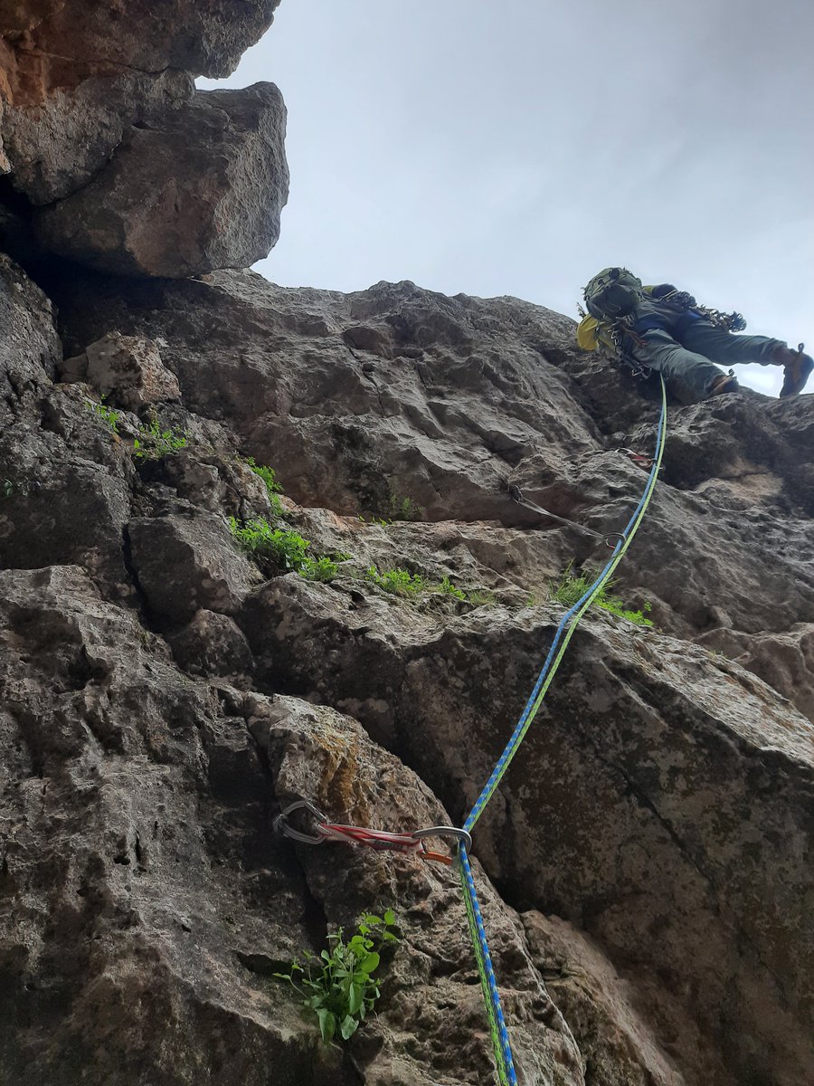YTUDAK's tweet photo. Gelişim üyelerimizden Tarık Aytek ve Taşkın Okcu’nun 29 Haziran tarihinde Aladağlar’da gerçekleştirdikleri geleneksel tırmanış raporu https://t.co/h4vYTiqUZk’da! Keyifli okumalar dileriz. 

Rota: İtoturumu-Kuzeybatı Kulvarı ve Kuzeybatı Yüzü (III+, IV+ kaya)

#ytü #ytüdak #trad https://t.co/b1Nd01d8L0