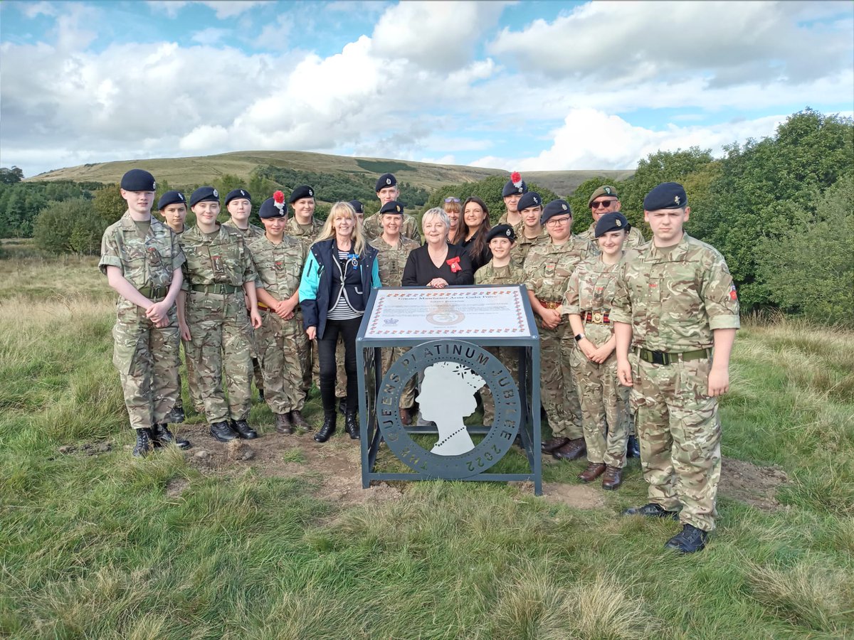 CountessPR's tweet photo. Unforgettable day with GM Mayors Civic Heads & GM Army Cadet Force & Leaders at Holcome Moor Training Ground #activities. Unveiling of Platinum Jubilee Planation by VLL Hon Colonol Sharman Birtles & Colonel Christine Harrison #GMAFC @GMLO_UK #HighSheriff https://t.co/wGP7tvXeYH