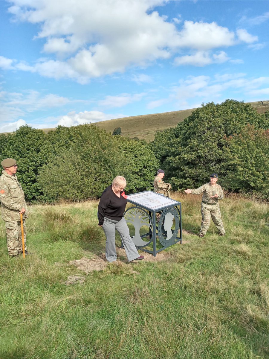 CountessPR's tweet photo. Unforgettable day with GM Mayors Civic Heads & GM Army Cadet Force & Leaders at Holcome Moor Training Ground #activities. Unveiling of Platinum Jubilee Planation by VLL Hon Colonol Sharman Birtles & Colonel Christine Harrison #GMAFC @GMLO_UK #HighSheriff https://t.co/wGP7tvXeYH