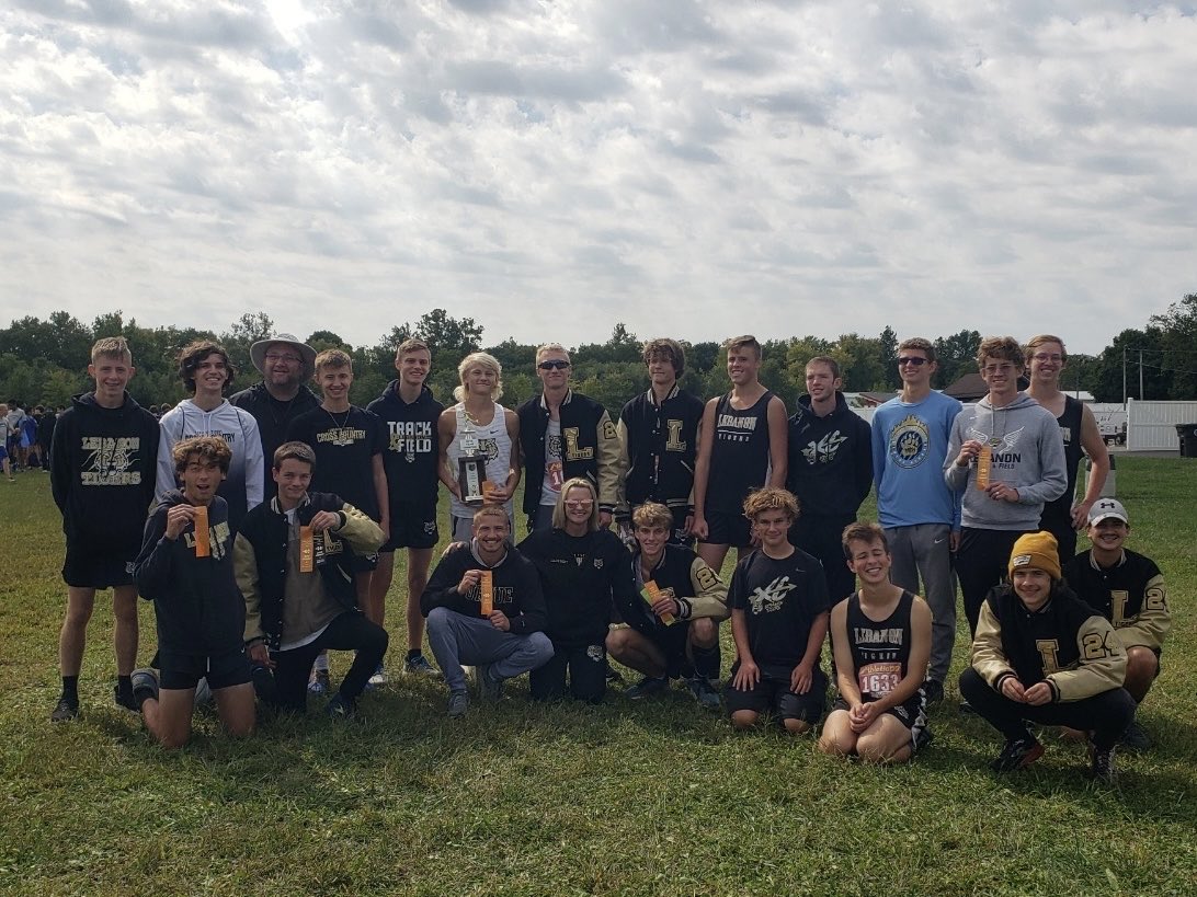 Boys Varsity wins by 1 point in the Gold Division at Golden Bear! Girls Varsity 3rd behind strong teams of Brebeuf &amp; Indian Creek. Four guys &amp; three Lady Tigers in the top 15. #gotigers ⁦<a href="/lebanontigers/">Lebanon Tigers</a>⁩