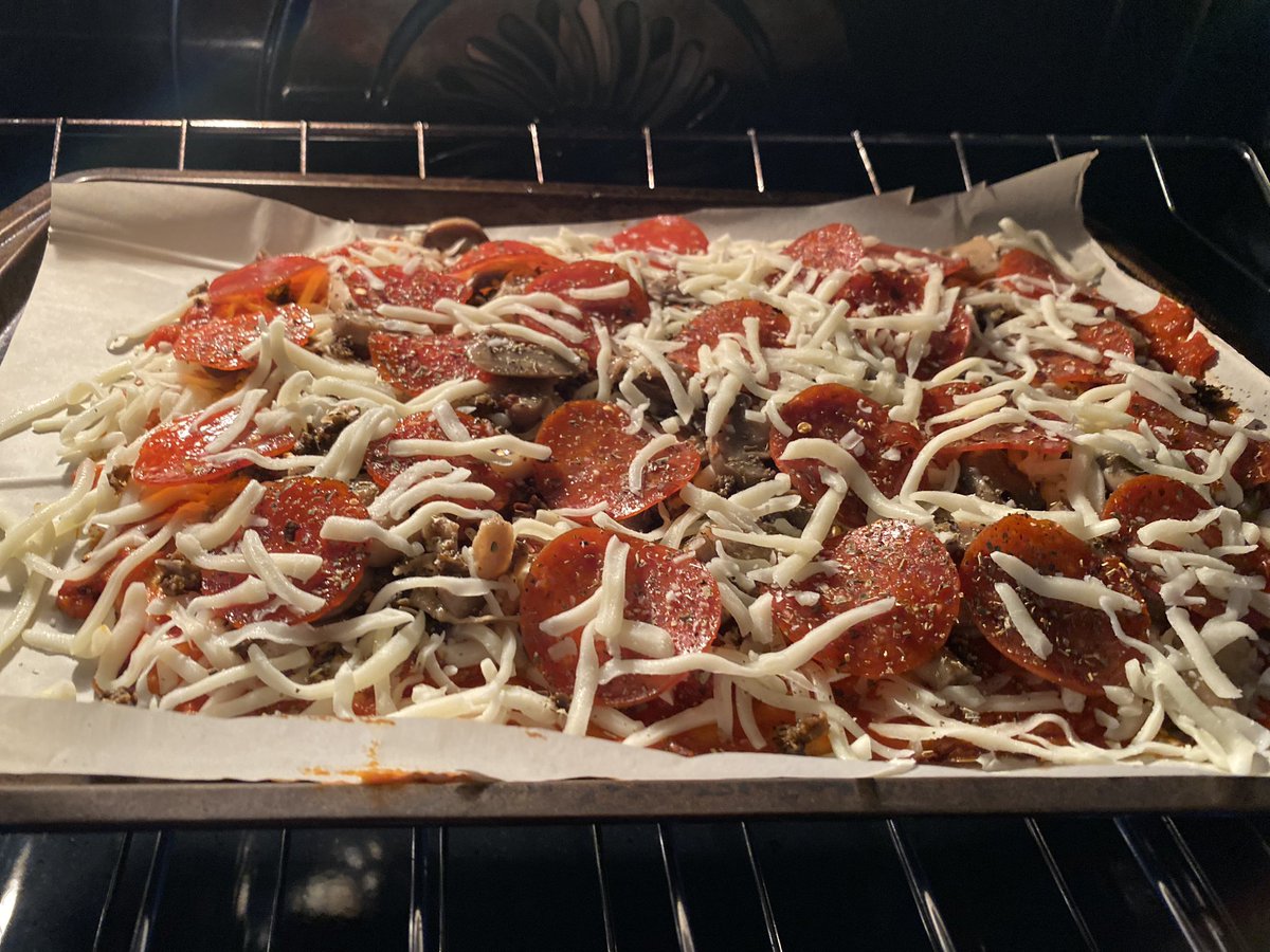 michaelgass's tweet image. I’m making a Keto friendly, cheese crust pepperoni and mushroom pizza, for College Game Day. 

#ketostrong #ketotips #ketorecipe