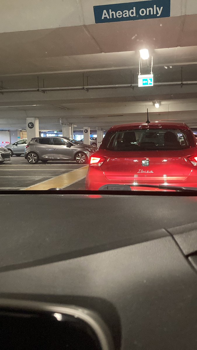 😬 paid for parking, got 15 minutes to leave… not sure that’s gonna happen as I haven’t moved in 10!