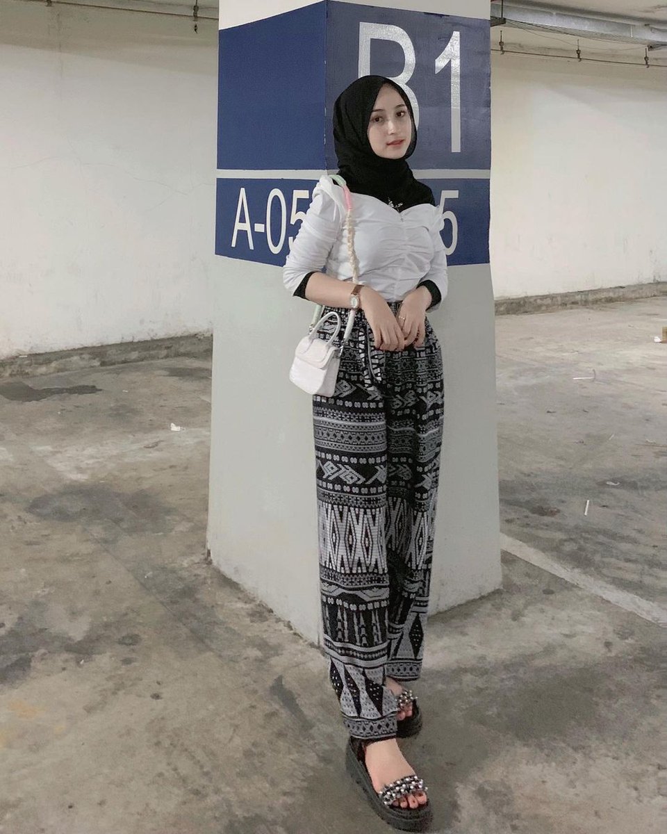 Andiniii04's tweet photo. Open bo semarang malam ini💋💦  
Include/exclude buruan kepp‼️
Wa:085928325113📲 
#availSemarang
#bosemarang #semarangopenBO                          #semaranglendir #semarangbo   #openbosemarang https://t.co/0FeU4qE0CD