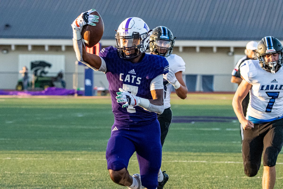 Class 3A-2A roundup: Gruver stuns rival Spearman, Childress wins.. <a href="/HPHornetsFB/">Amarillo Highland Park Football</a> snaps long losing skid, Clarendon stays hot, Wellington defense stifles Panhandle. 📸 <a href="/lildaverickson/">David Erickson Photos</a> <a href="/nicoletakespics/">Nicole Dill</a> <a href="/GringoLocoPhoto/">Gringo Loco Photography</a> <a href="/BenJYD3/">Ben Jenkins</a> #txhsfb presspasssports.com/class-3a-2a-ro…