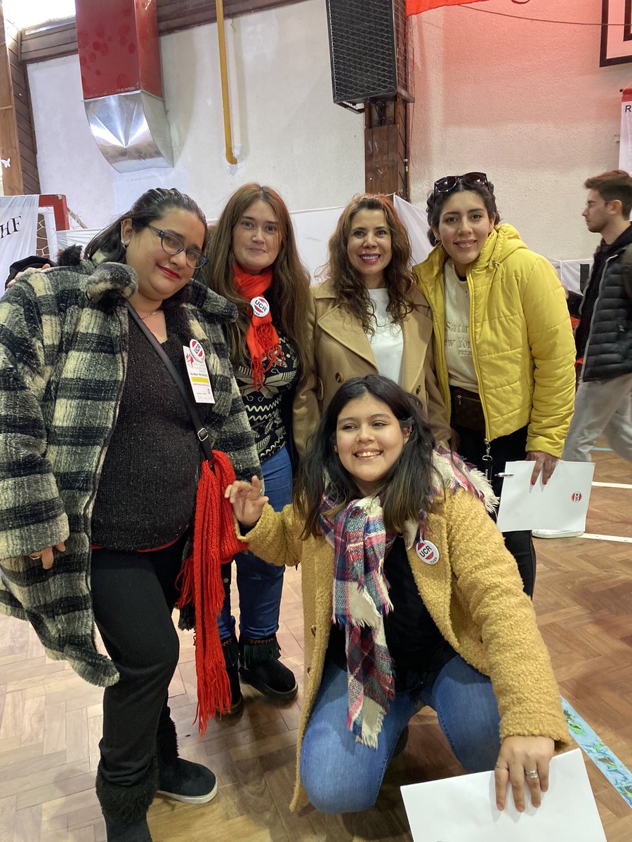 carolinamariaan's tweet photo. Arrancó #ENMR Bariloche más y mejor política, mujeres radicales con amigas misioneras , jujeñas y Rio Negri as https://t.co/RT20x7pi3k