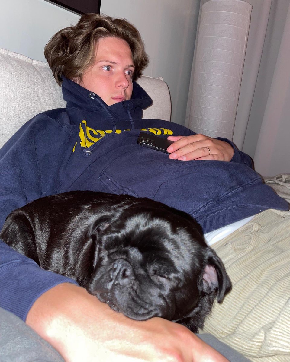 boyinspace's tweet image. insta vs reality #nala