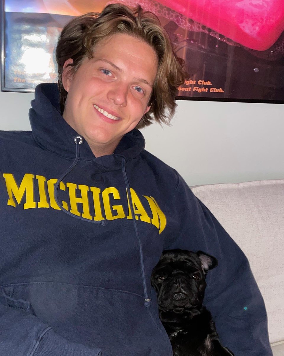 boyinspace's tweet image. insta vs reality #nala