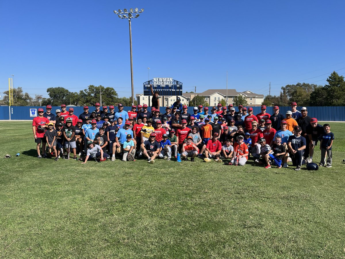 NewmanJetsBSB's tweet photo. It was great to get out this morning and have our Annual League 42 Camp. I don’t know who had more fun, our players or the campers. Hit some bombs over the big monster and ended the day with a Griddy competition! #JetPower https://t.co/6IkEED3IDt