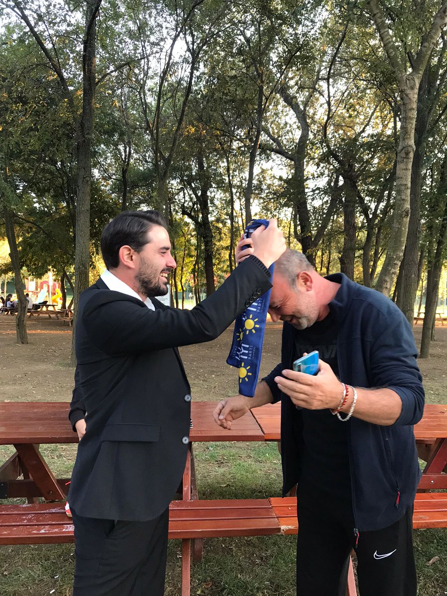 beykoz_iyigenc's tweet photo. 2yakaistanbul saha çalışması kapsamında İlçe Gençlik Kolları Başkanımız Batuhan Uygul  ve Gençlik Kolları Teşkilatı ile Beykoz Küçüksu Mesire alanında  gençlerimizin dertlerini dinleyip fikirlerini aldık. #cözumlerimizilegeliyoruz #AZKALDI https://t.co/wG7jXIIBeg