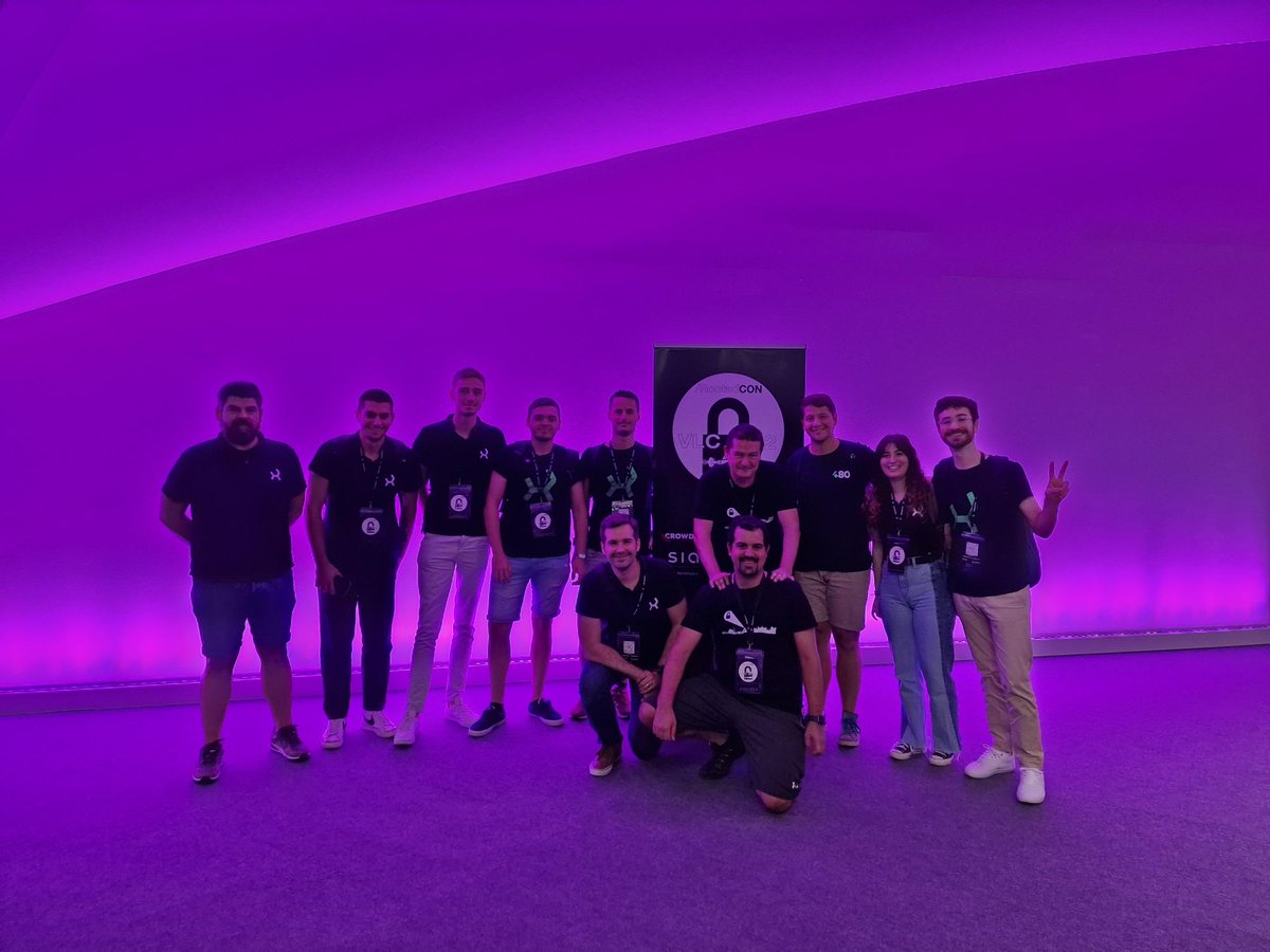 Se acabó la #ROOTEDValencia. Una edición más, el equipo ⁦<a href="/Sofistic/">Sofistic</a>⁩ al pie del cañón!! Enhorabuena a toda la organización ⁦<a href="/rootedcon/">/RootedCON</a>⁩!! A descansar y nos vemos en la siguiente!!!