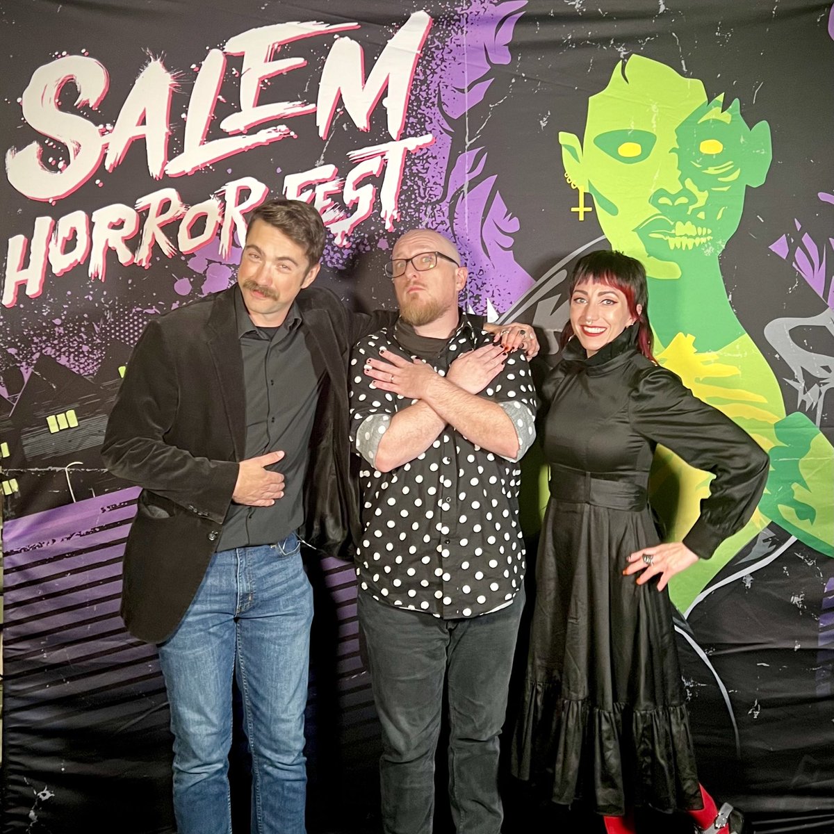 salemhorrorfest's tweet photo. We kicked off the spooky season with a premiere of OUT THERE HALLOWEEN MEGA TAPE last night! It was so wonderful to welcome the team @ChrisLaMartina @auroragorealis @AudioEsoterica visiting us from Baltimore! @videocoven continues next week and every week at @CinemaSalem! https://t.co/7pAEsFvF8R