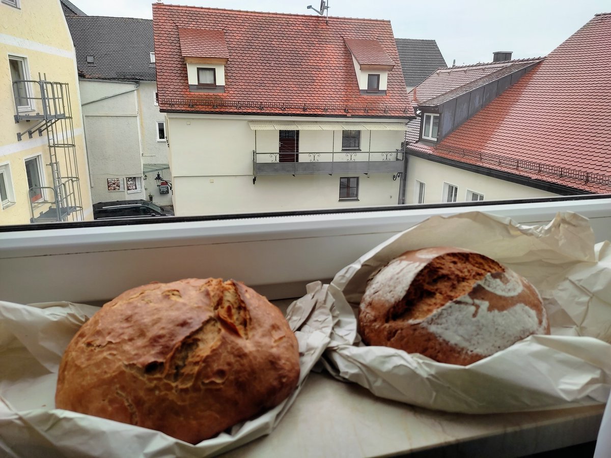 EddaKlepp's tweet photo. Blick aus meinem Hotelfenster. #beiderarbeit #breadcontent https://t.co/Kdd3VID5Tv