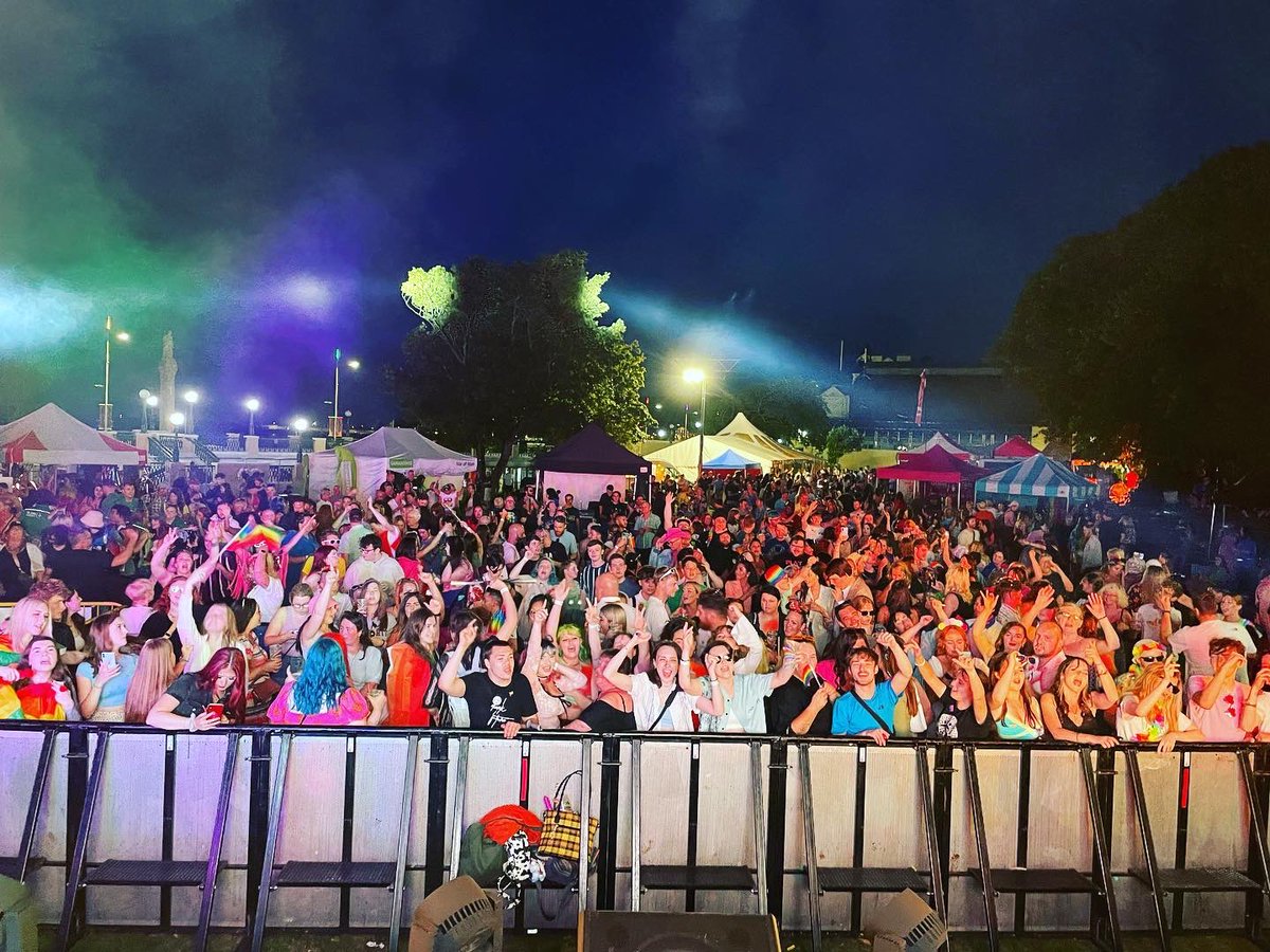 djsoundiom's tweet photo. For me, it’s the crowd that makes the set! ✌🏻 when you look out and see people smiling, dancing and living their best lives… well that’s the dream 💋

@isleofpride #djsoundiom #isleofpride #isleofman https://t.co/WIUTakGBR2