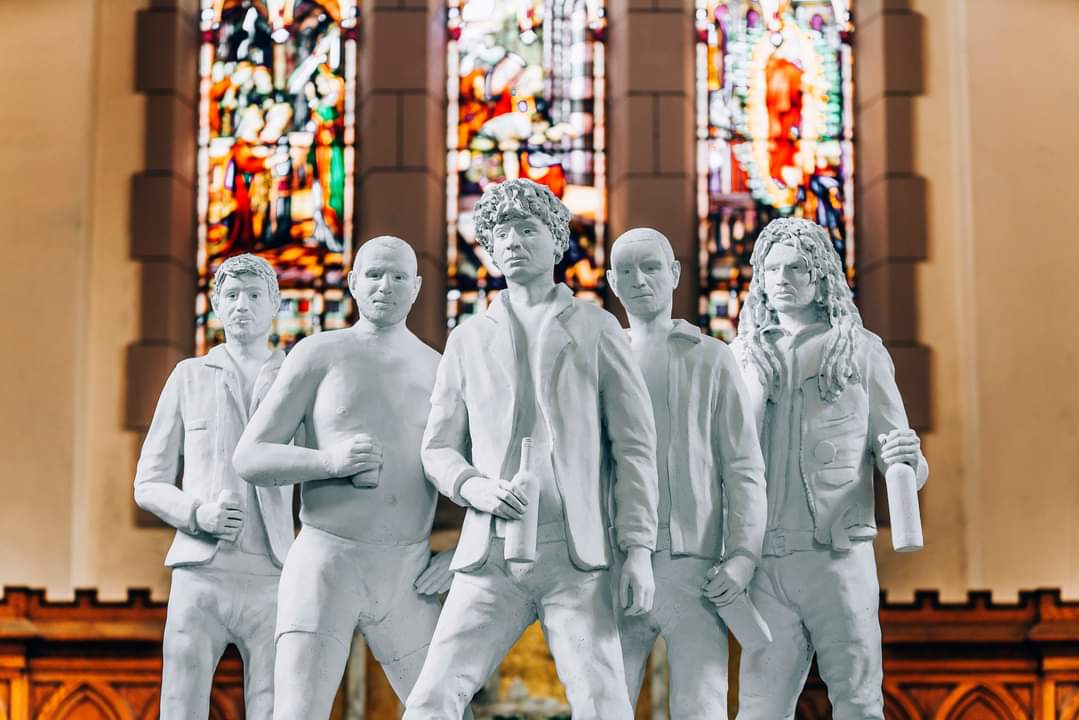 CULTURE DU CULTE LIBRE!

Notre album « Culture du culte » est maintenant disponible sur toutes les plateformes de streaming : bfan.link/culture-du-cul…

Écoutez ce chef-d'œuvre sans modération, comme avec une bouteille de pastis.

Photo : Jay Kearney