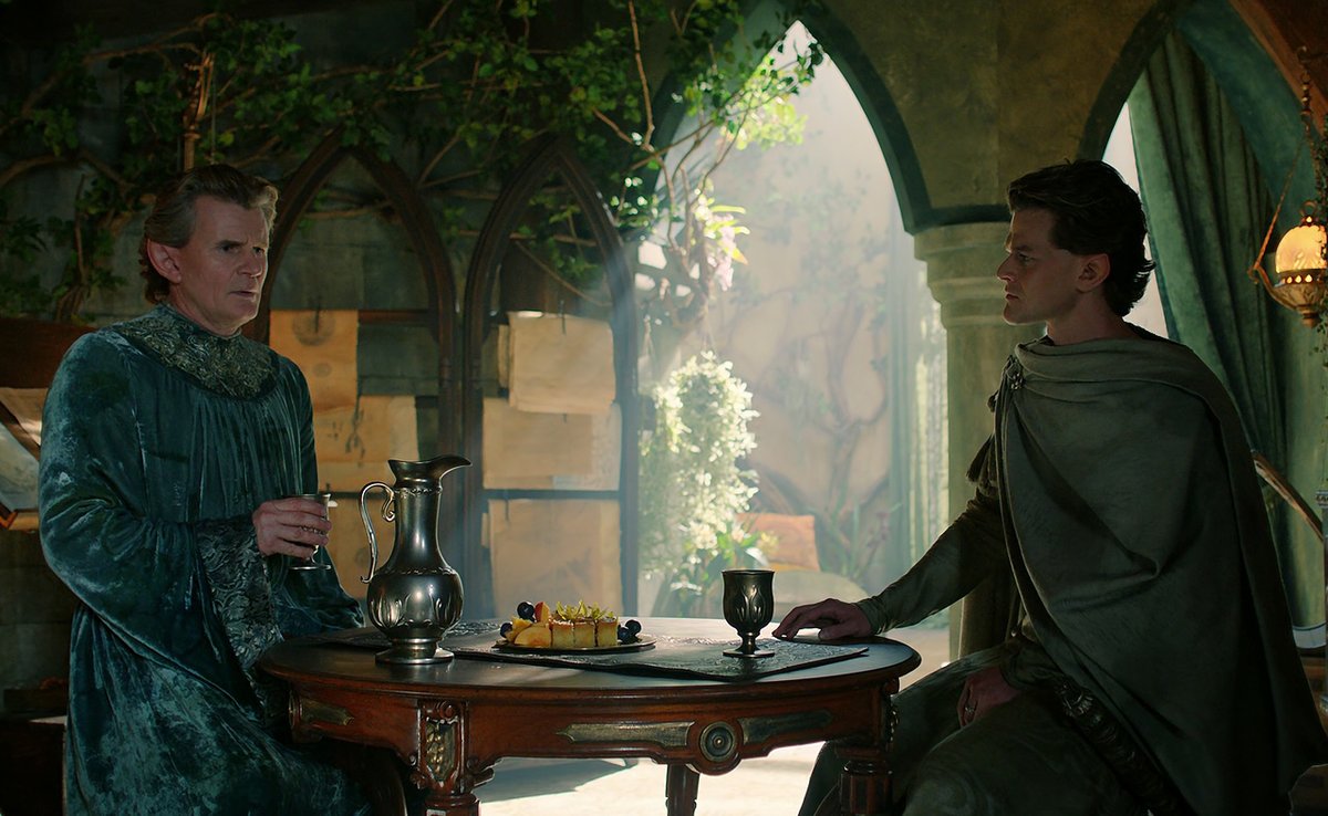 sIickslack's tweet photo. someone pointed out that elrond is drinking in every episode he's in, LISTEN CAN YOU BLAME HIM??? his father is a star, his mother is a bird, and his only brother is dead https://t.co/uYxR6PkjsF