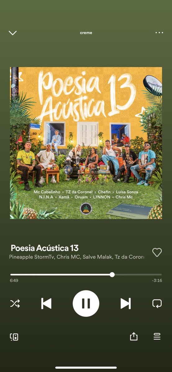 Mateusthaynan's tweet photo. A vibe de poesia é a única que me acalma quando minha vida tá mais agitada que o normal. https://t.co/cbXFWTJBFc