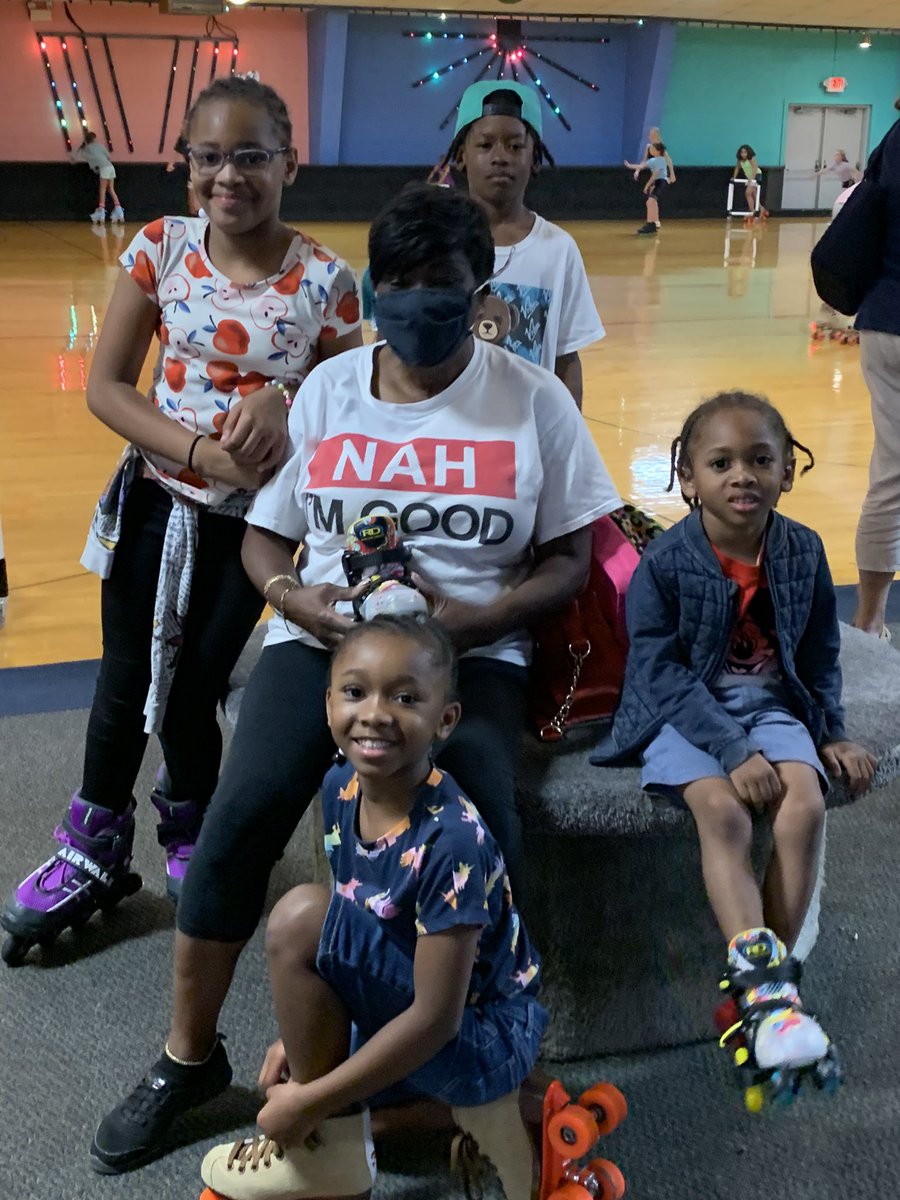MoreheadStars's tweet photo. It was a great week to be a STAR!!
🌠 safety drills completed 
🌠 @ootgp first Fresh Market give away of the year to our families
🌠 Skate Night combined with Curriculum Night
🌠 our first student Voted FUN FRIDAY - winning theme Crazy Hair
@GCSchoolsNC @melissawilson29 https://t.co/1ps6uRHSCM