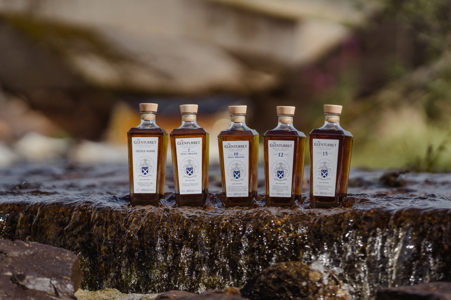 DrinkGlenturret's tweet photo. Our core five whiskies are made up of The Glenturret Triple Wood, 7 Years Old Peat Smoked, 10 Years Old Peat Smoked, 12 Years and 15 Years Old.
Shop the release ➡️ https://t.co/SwHFBYnplO
#TheGlenturret2022 #CoreCollection #2022Release https://t.co/UXQGJgX1qf