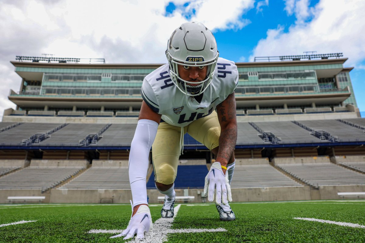 Akron Football tweet media