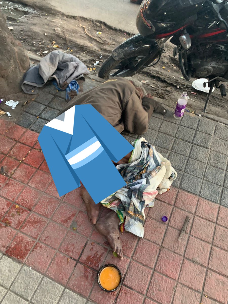 GoodSamaritanIn's tweet photo. Pls help this aged man lying since yesterday 🙏  thank You in advance Pillar No 1291 at meeting point hotel , beside Anand Theatre.@ActivistTeja @KarthikNarsing9 @CommissionrGHMC @KTRoffice @elderline14567 @V6News @DeccanChronicle @TOIHyderabad @hydcitypolice @RobinZaccheus https://t.co/Xzm2J6q7Ik