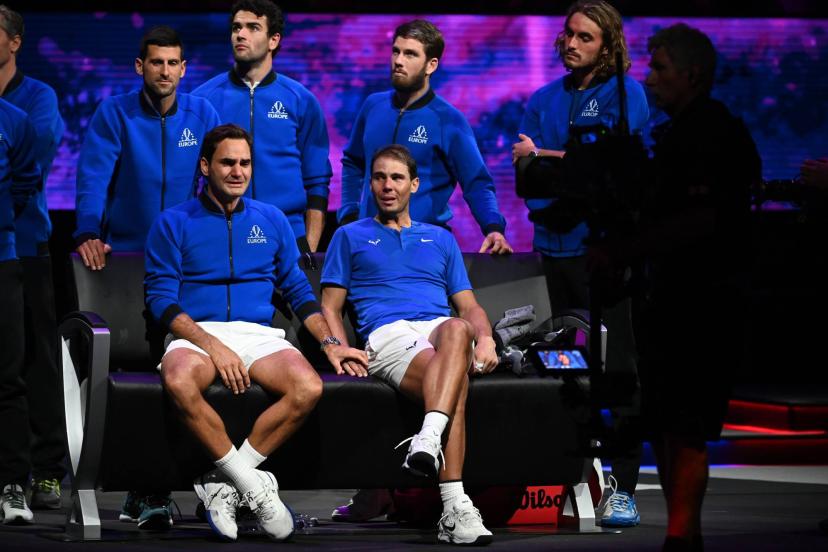 Charlesnda's tweet photo. Deux légendes sur cette photo. Plus un mec qui se tape l'incruste, debout derrière elles.
#Roger #Rafa https://t.co/u2oSxlfCqp
