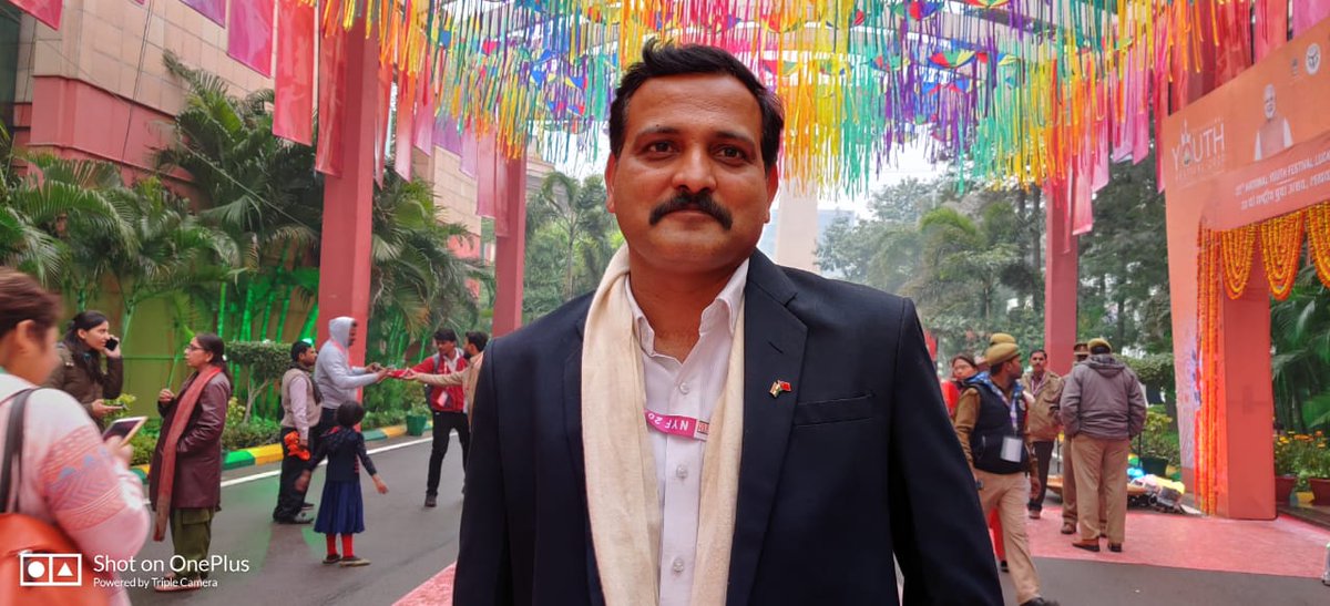 RAHULSINGHNSSMP's tweet photo. राष्ट्रीय सेवा योजना सामुदायिक सेवा के अनुभवों के माध्यम से सृजन करता है। सृजन का अर्थ है सकारात्मक संभावनाओं को पोषित करना। संभावनाएं जीवन में सकारात्मकता को पोषित करने वाली सोच एवं नवाचारों  की रचना करता है। राष्ट्रीय सेवा योजना की 53वी स्थापना वर्षगांठ की शुभकामनाएं बधाइयां https://t.co/NWREv5cHyA