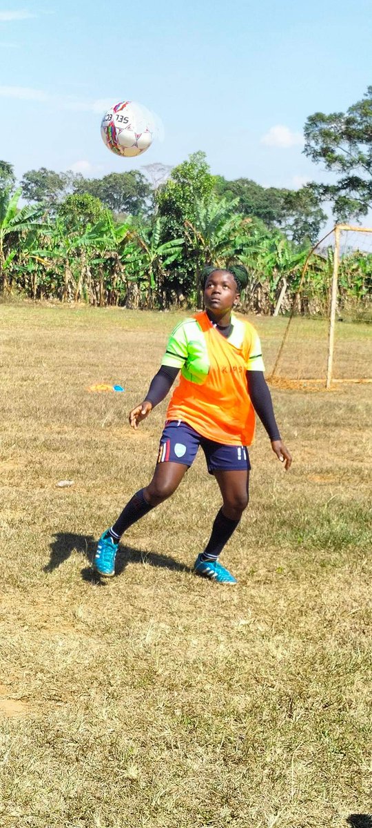 GoldenImpactSc's tweet photo. Another new golden girl,the Female #AngelDemaria.A very enterprising & versatile midfielder you can't afford to miss watching
Welcome to @GoldenImpactSc family girl.
#XsaboGroupLtd @FUFAWomen @BugandaRFA @MukonoDFA @sportsuganda @rhinos_uganda @SaintsFCWomen https://t.co/Be843cbpZg