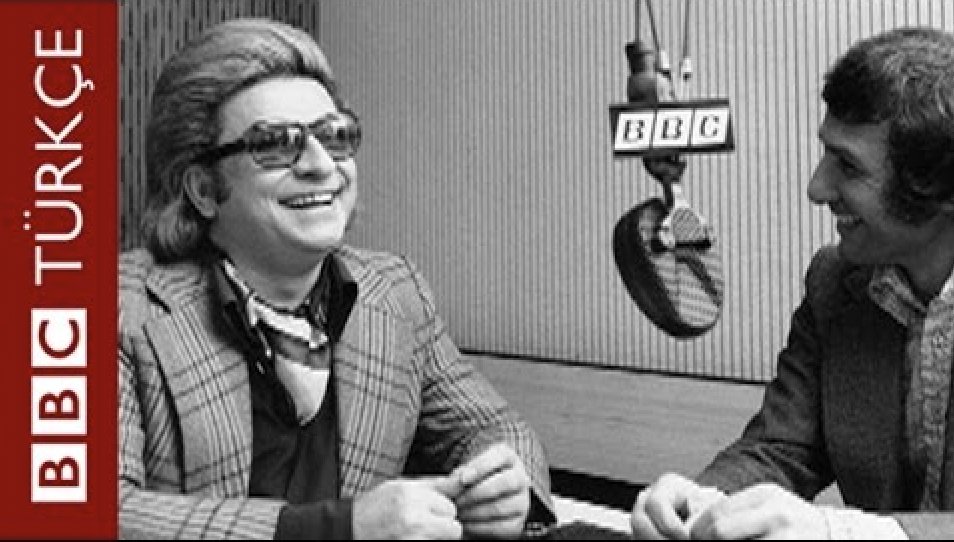Bugün Zeki Müren'in ölüm yıldönümü... #ZekiMüren 1976'da Londra konseri sonrası BBC Türkçe radyosuna konuk olmuştu. 

bbc.in/3LFy7ty