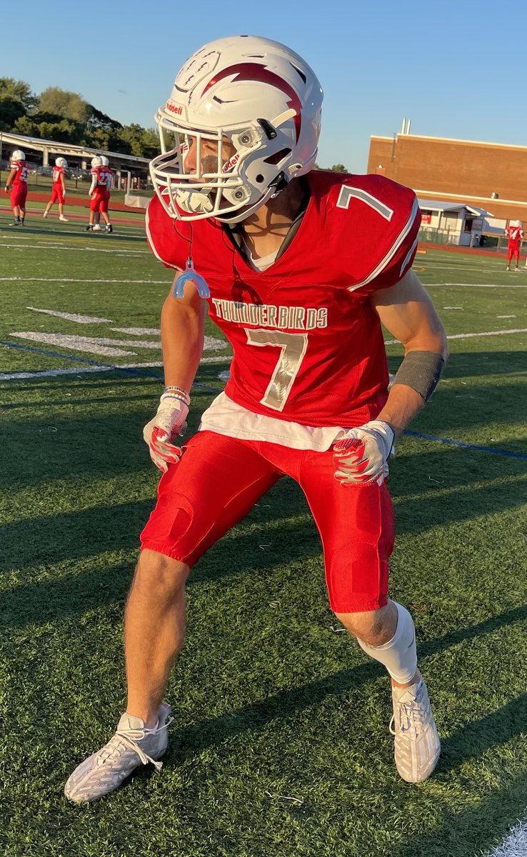 Connetquot_FB's tweet photo. Week 3 Player of the Game in a tough loss to Bellport @Tylermac1723 McCarthy, having some season, rushed for 155 yards, had 21 yards receiving, ignited the crowd with an 85 yard TD run, had 7 solo tackles, forced a fumble, &amp; had great punts! ⁦@Gregg_Sarra⁩ ⁦@LIBLITZ⁩ https://t.co/WK4aX6Ynfb