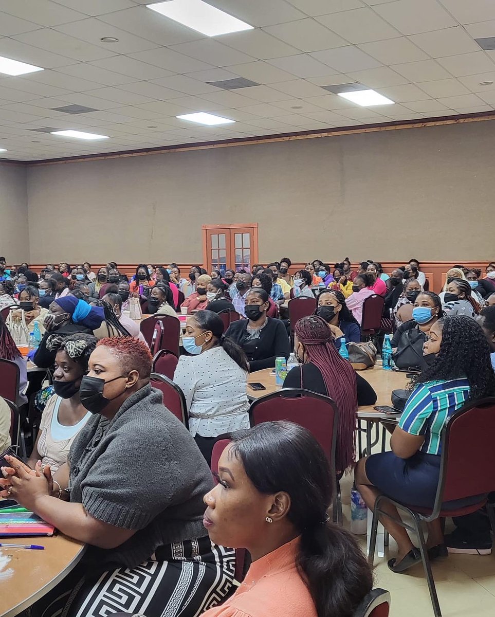 PiaGloverRolle's tweet photo. I had the pleasure of addressing the final orientation of the Public Service-Professional Engagement Programme (PS-PEP)
The New Day Agenda for the reimagination & transformation of The Bahamas Public Service is in full effect!
#MPSupdate
#PS-PEP
#piaforprogress https://t.co/hRYeDEmEBR