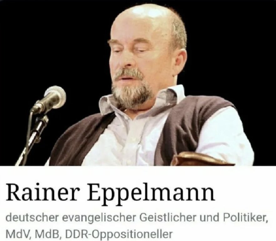 IddKing's tweet image. „Hast du ein Android Handy?“

„Nein, ich bin ein