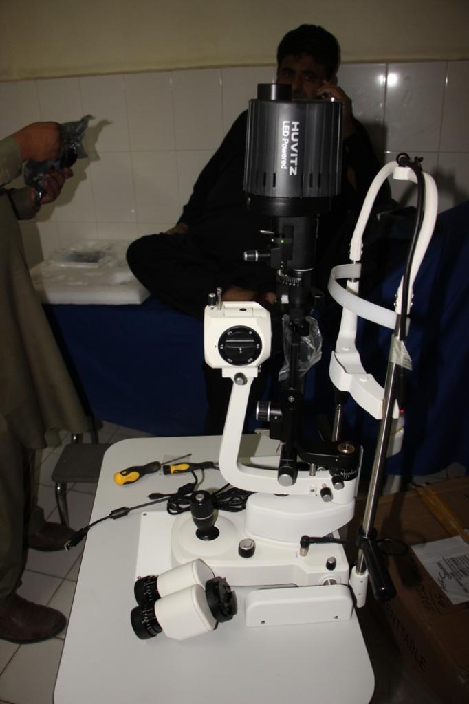 ath_ayub's tweet photo. New state of the art slit lamp installed in opthalmology department of ATH.
This is state of the art slit lamp with help of which we can take anterior and posterior segment pictures and videos to diagnose complicated diseases of the eye.@Jhagra @UmerFarooq84 https://t.co/co26GTYsmv