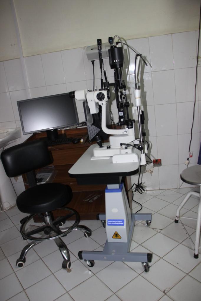 ath_ayub's tweet photo. New state of the art slit lamp installed in opthalmology department of ATH.
This is state of the art slit lamp with help of which we can take anterior and posterior segment pictures and videos to diagnose complicated diseases of the eye.@Jhagra @UmerFarooq84 https://t.co/co26GTYsmv
