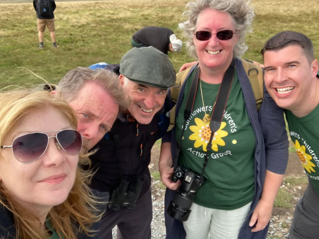 Sunflowerslocal's tweet photo. Great to see the 🌻 t-shirts out! #whernsidewander https://t.co/eCn9BUmsOS
