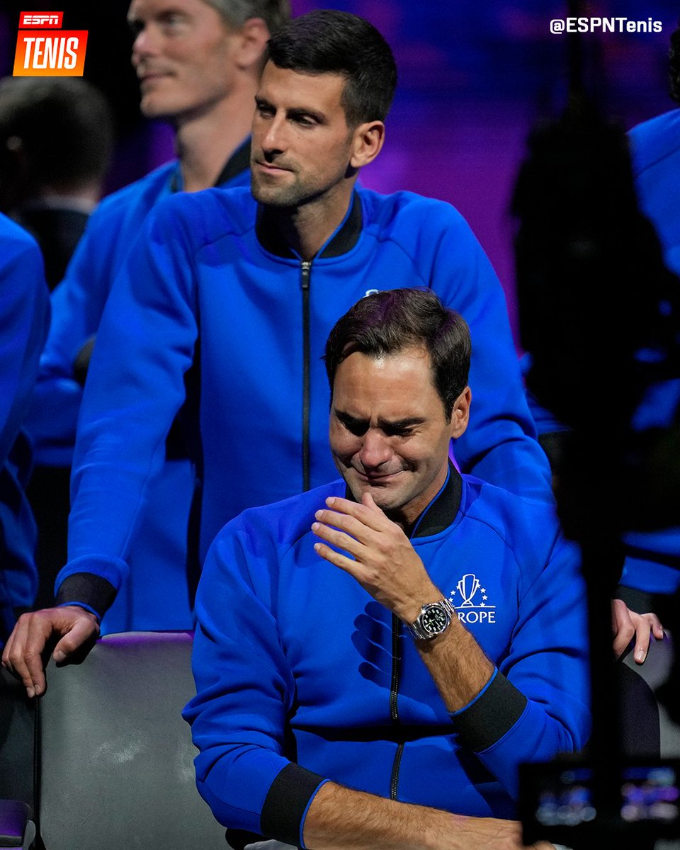 ESPNtenis's tweet photo. La fiesta fue de Roger. Pero ellos la hicieron aún más especial. ♥️🙌

#HastaSiempreRoger https://t.co/VXj74YWz8P
